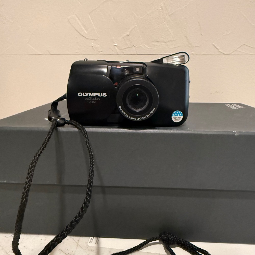 Olympus Infinity Stylus Zoom‎ Camera Unisex OS Black Good 35mm Film Weatherproof